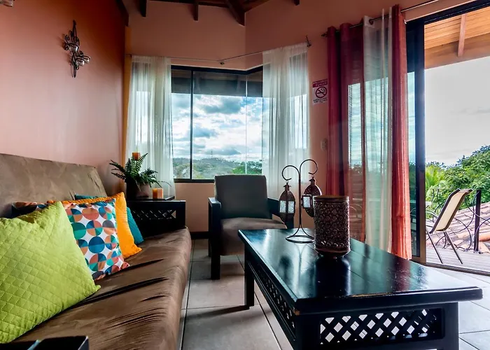 Lodge Hermosa Heights 16 *